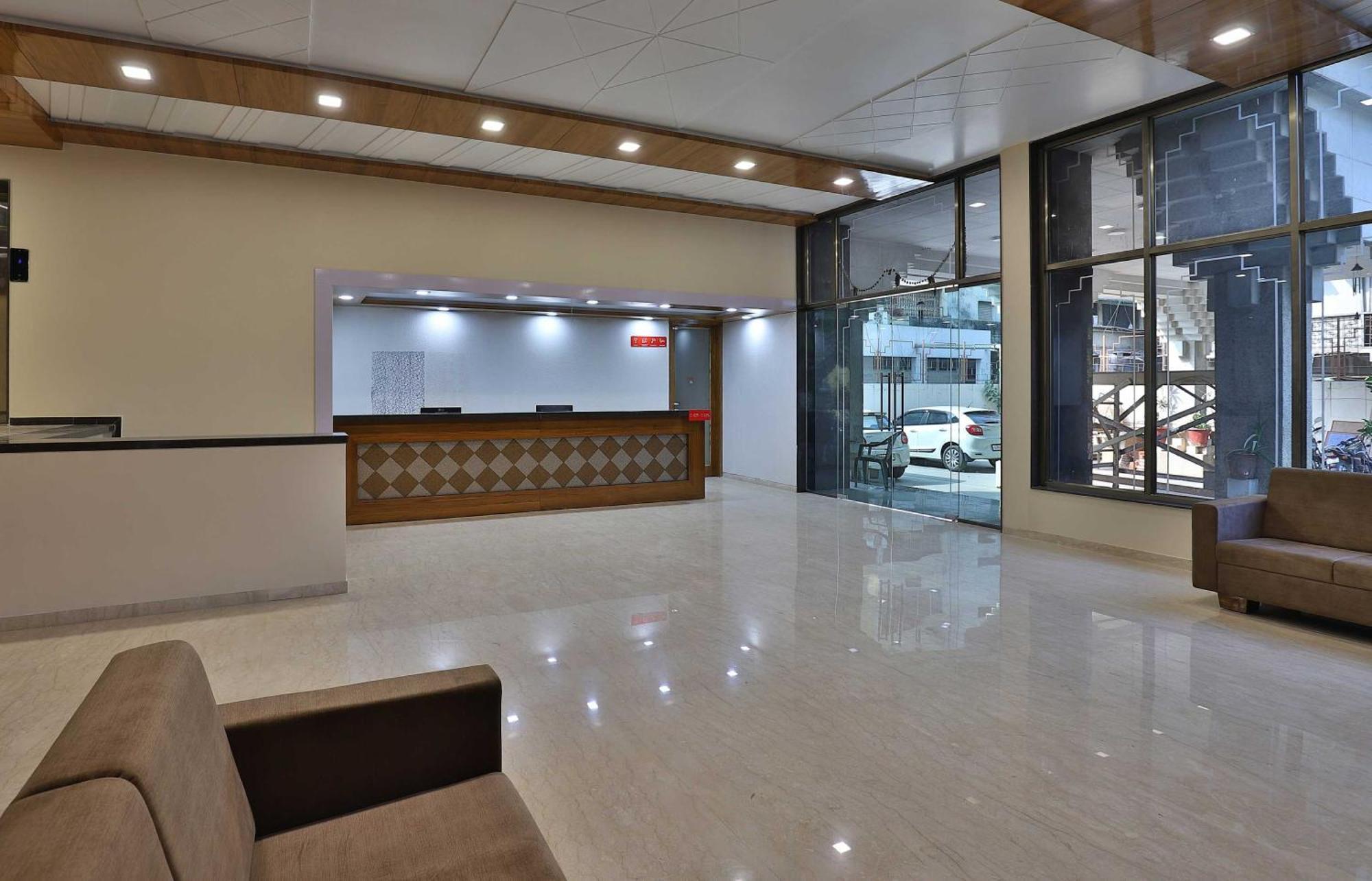 Collection O Hotel Panchsheel Vadodara Exterior photo