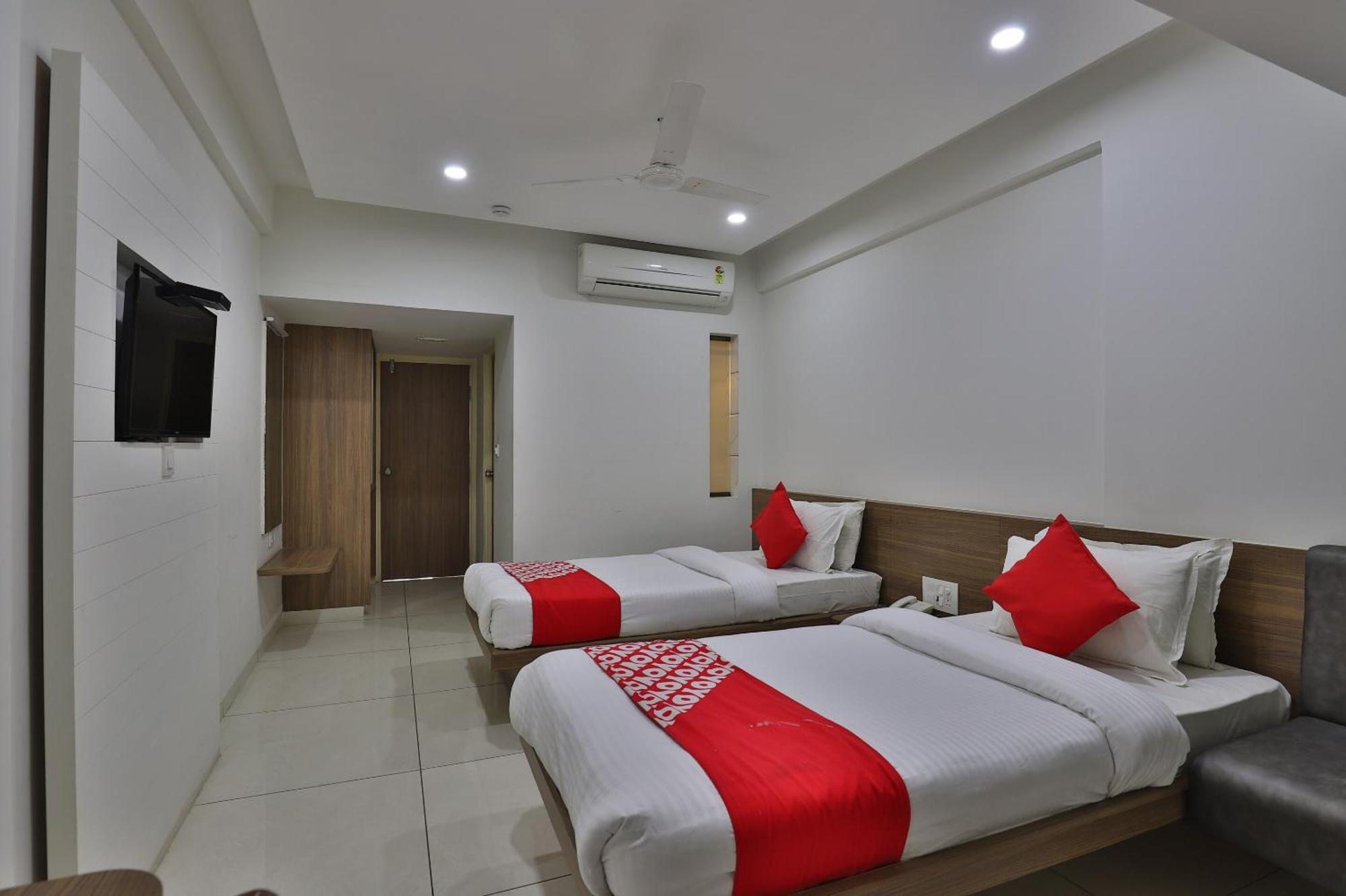 Collection O Hotel Panchsheel Vadodara Exterior photo